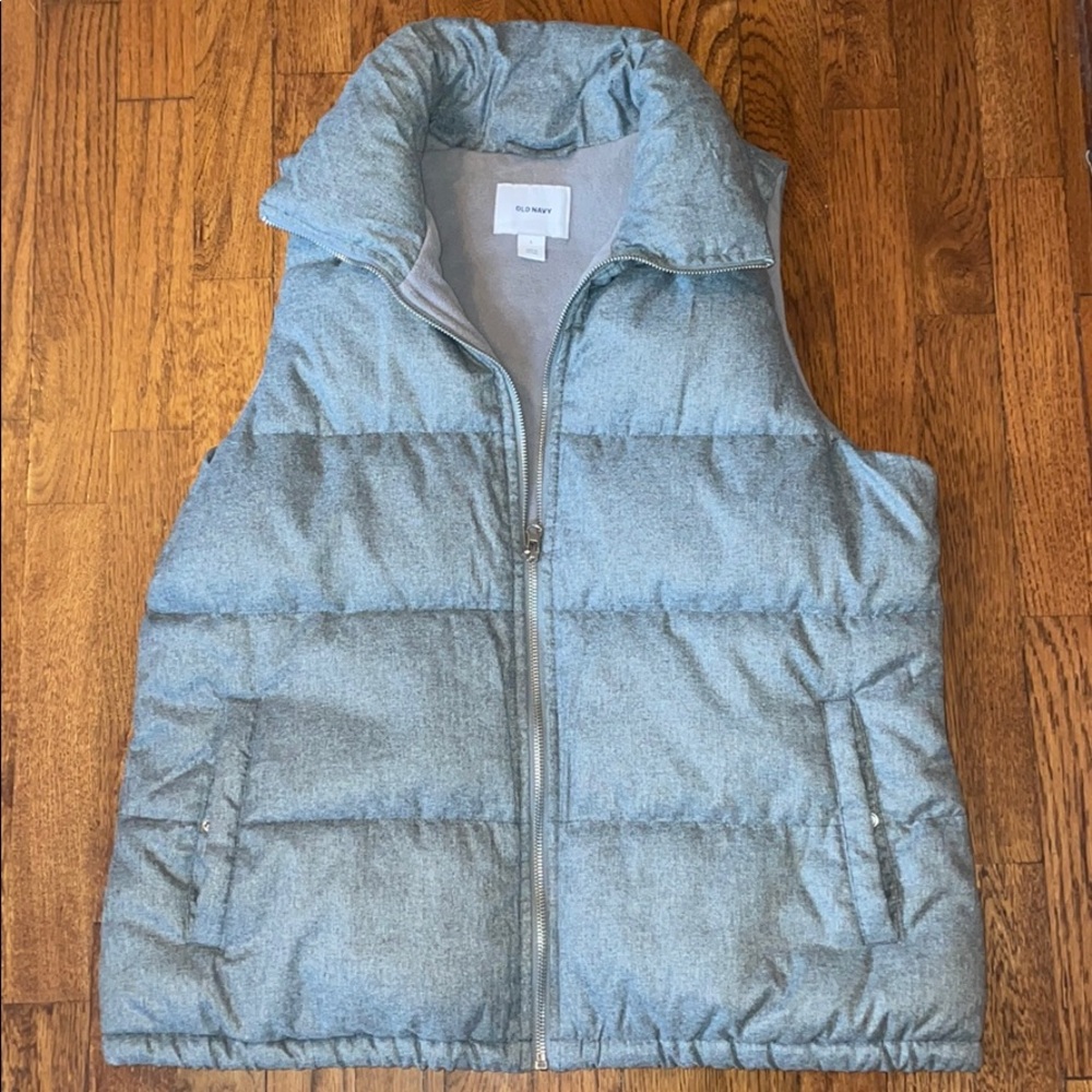 Grey Old Navy puffer vest size L